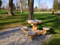 /album/fotogalerie-zabavni-park-a-sportcentrum-detsky-raj-na-zamku-berchtold/park-houbovy-stul-jpg/