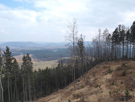 rozhledna-strazny-vrch-na-hrebecskem-hrbetu