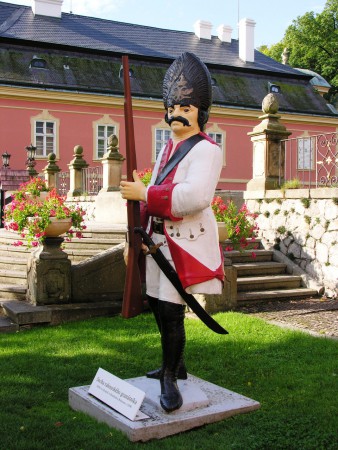 zamek-dobris-granatnik