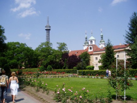 petrinska-rozhledna-praha-1-mala-strana