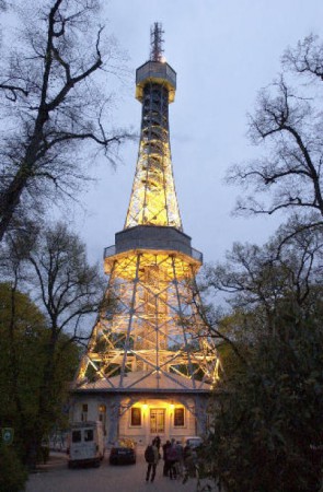 petrinska-rozhledna-praha-1-mala-strana