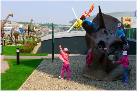 dinopark-vylet-do-prehistorie-na-strese-galerie-harfy