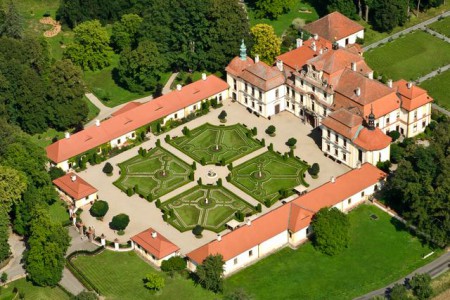 zamek jemniste