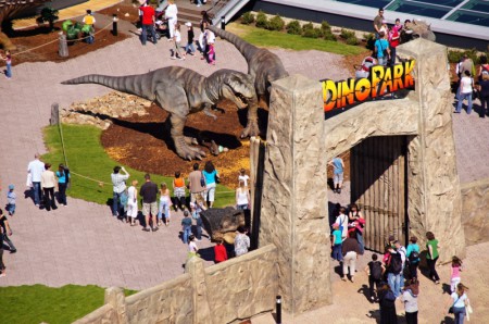 dinopark-vylet-do-prehistorie-na-strese-galerie-harfy