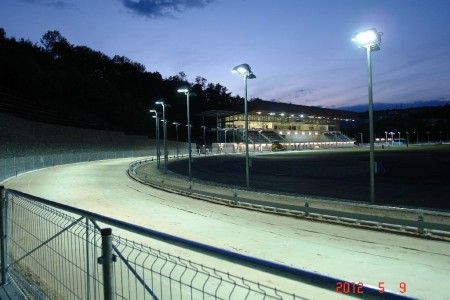 greyhound-park-motol-praha-v-noci-lights